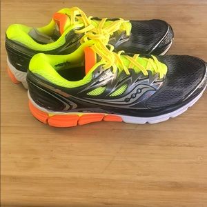 Saucing ISO series men’s athletic shoes size 9.5